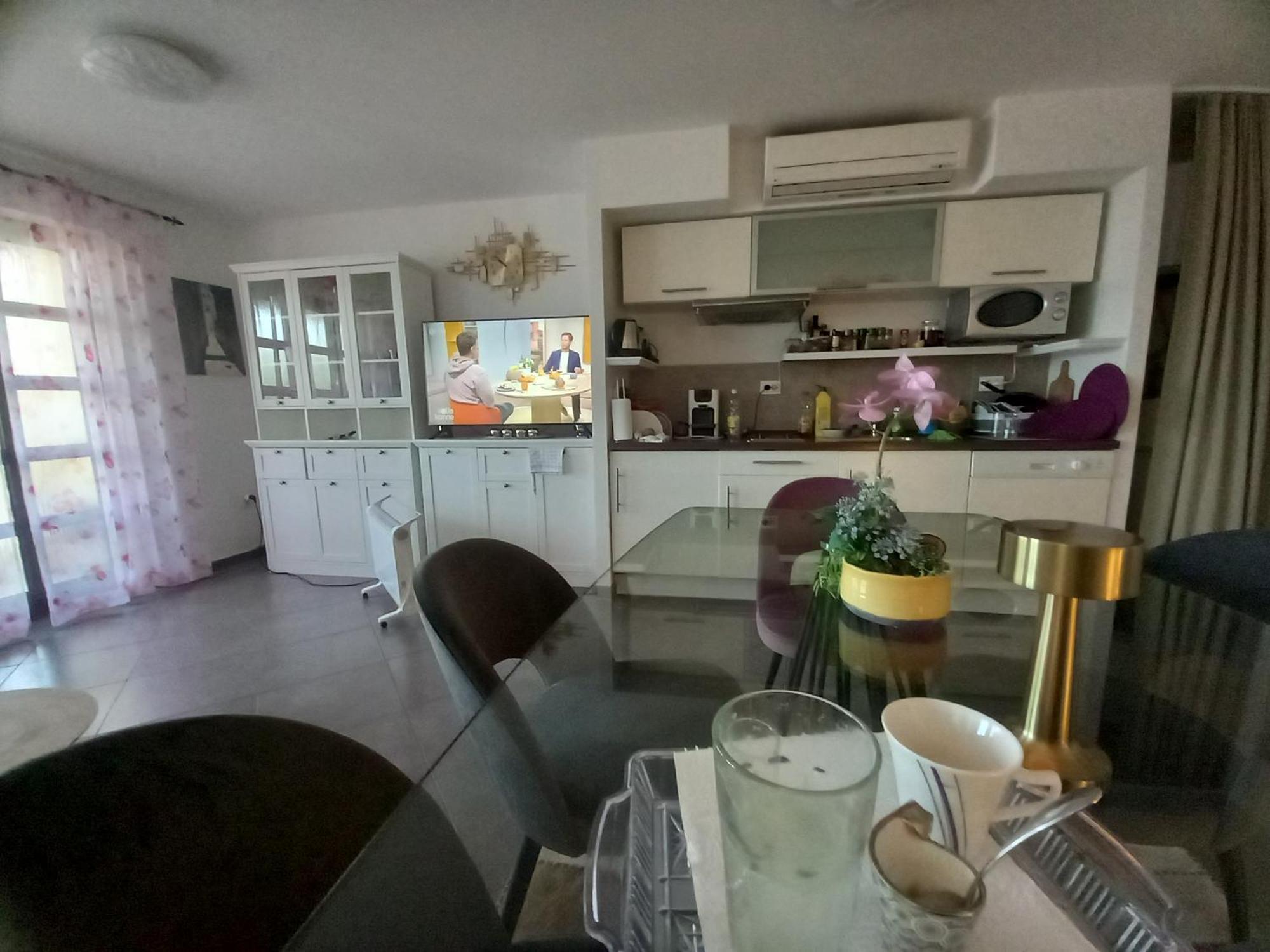 Afrodita Apartman Sutivan